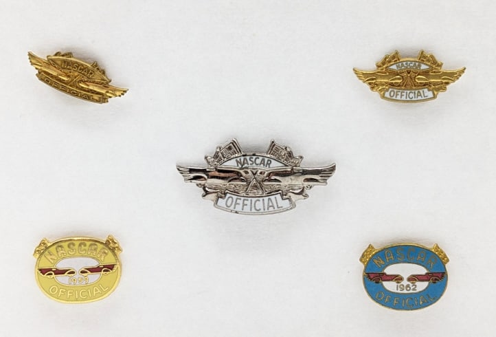 (5) NASCAR Lapel Pins (1 of 5)