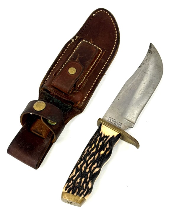 Schrade Uncle Henry 171UH Fixed Blade Knife: Schrade Uncle Henry 171UH Fixed Blade Knife. The vintage Schrade Uncle Henry 171UH is in nice used condition. Blade measures 5 .5 inches in length. Stag handles with finger grooves. Knife comes in a l