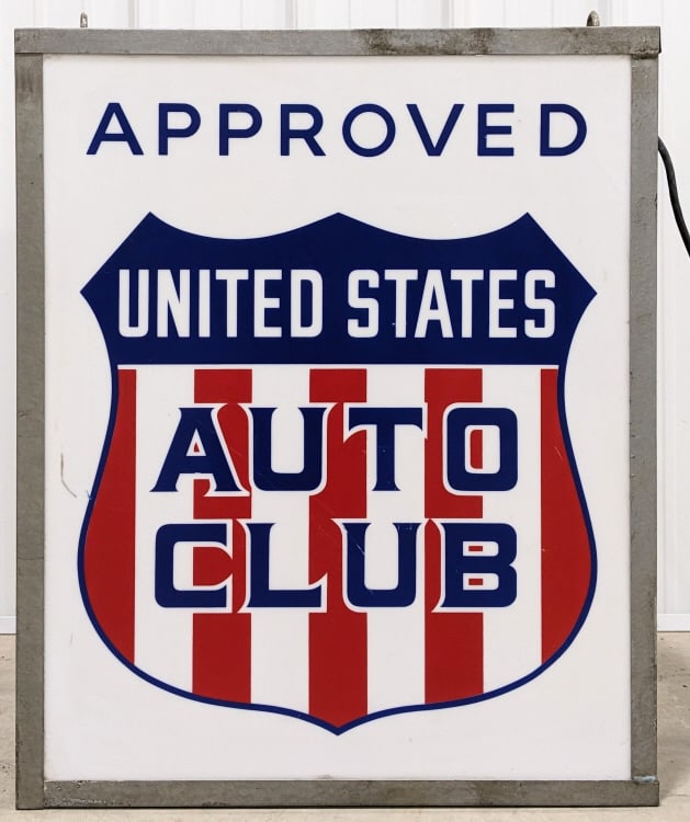 Vintage United States Auto Club Lighted Sign (1 of 16)