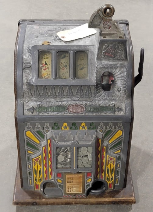 1930's Mills 5 Cent Goose Neck Slot Machine (1 of 20)