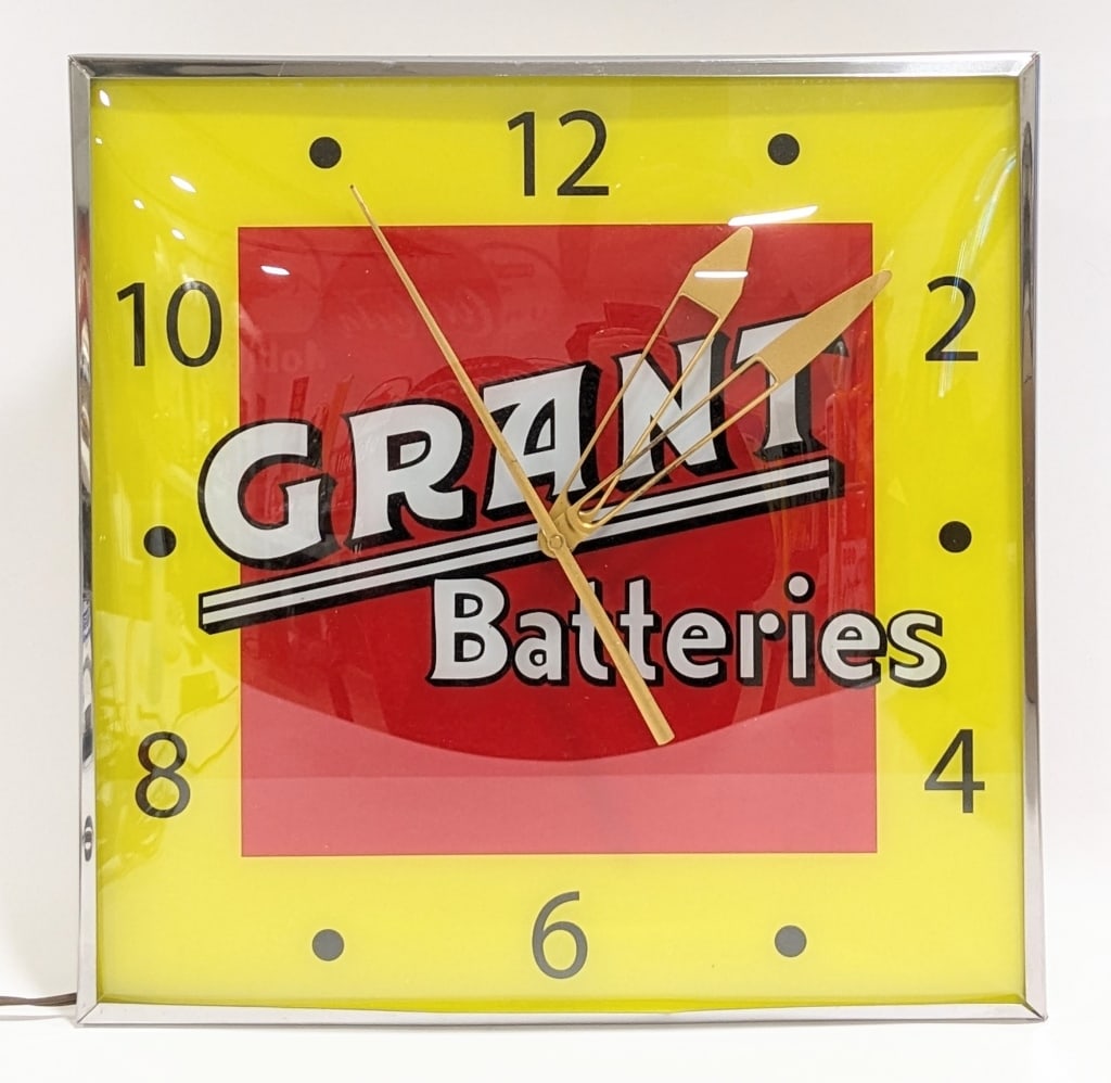 Restored Pam Grant Batteries Lighted Clock (1 of 9)