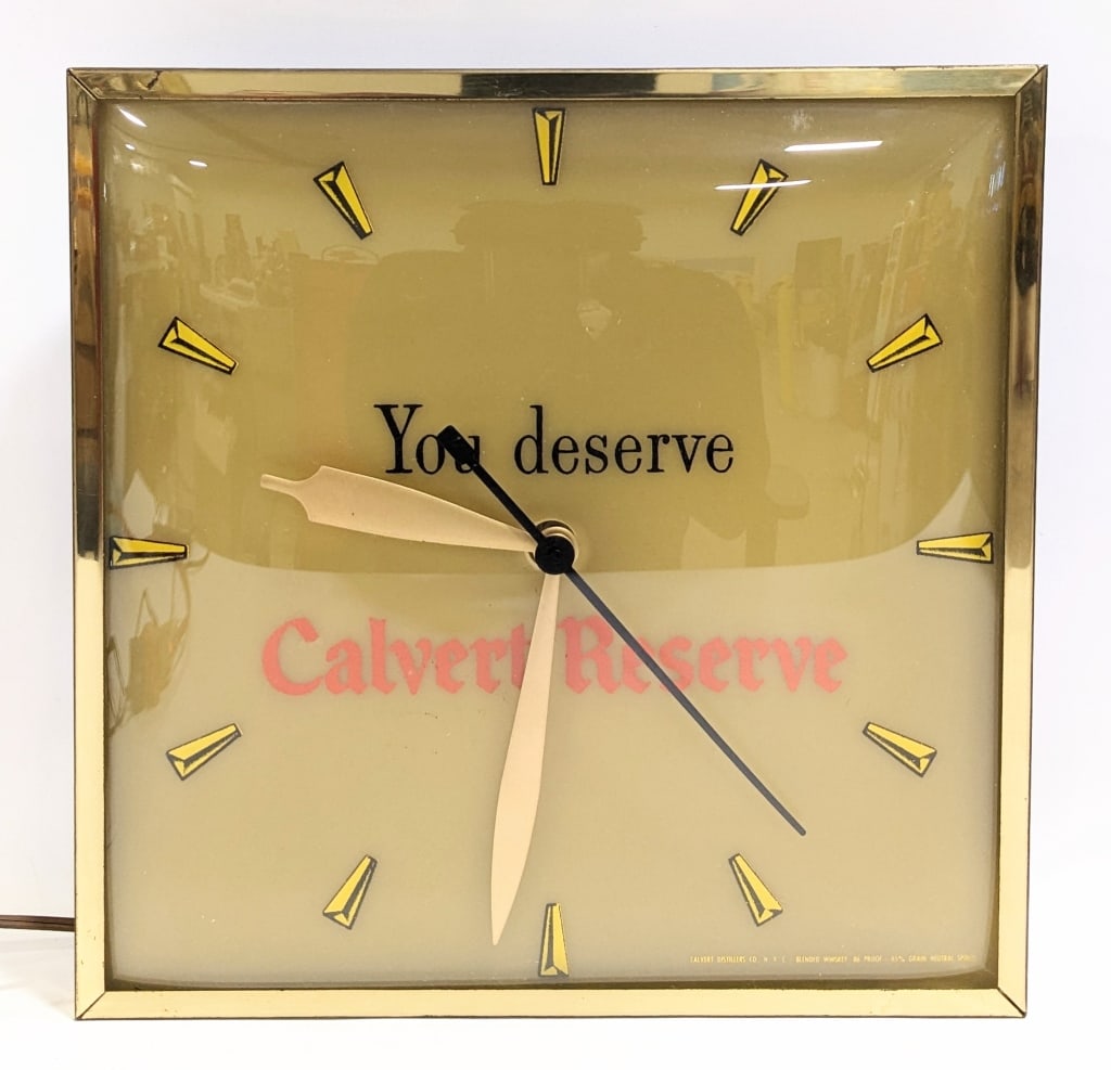 Vintage Calvert Reserve Whisky Advertising Clock (1 of 10)
