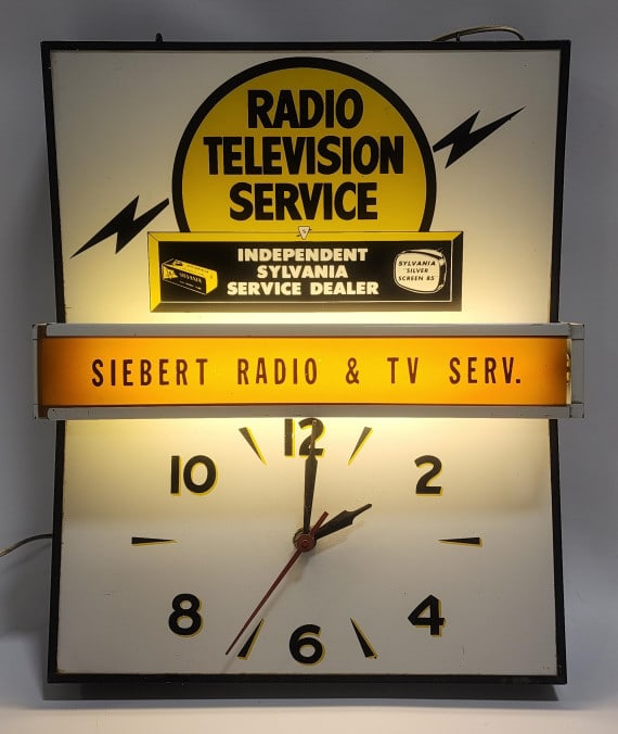 Vintage Sylvania Radio TV Service Lighted Clock (1 of 9)