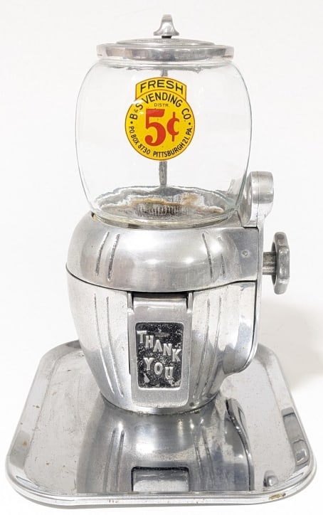 1940's Atlas Bantam 5 Cent Peanut Vending Machine (1 of 5)