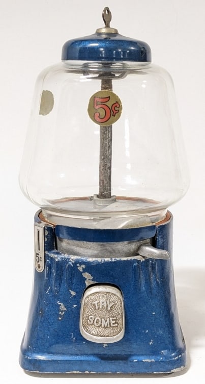 Vintage Silver King 5 Cent Gumball Machine (1 of 11)