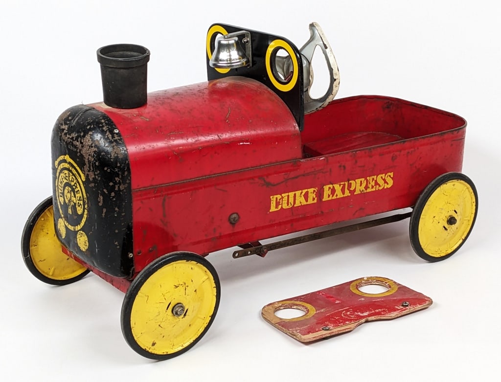 Triang Duke Express Train Engine Pedal Car (1 of 12)