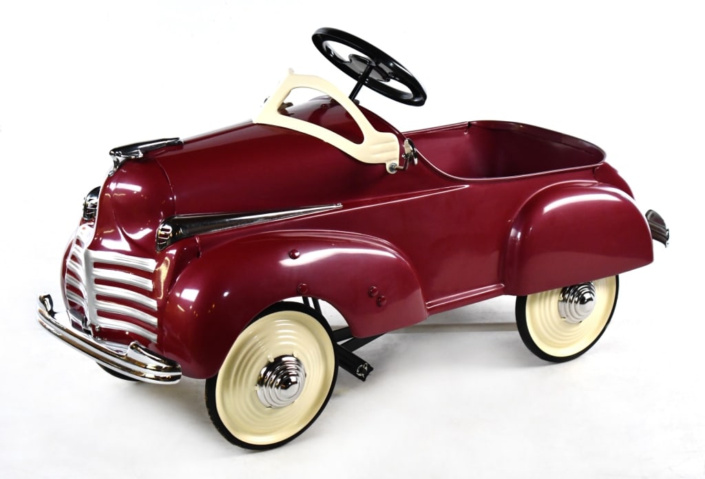 Custom Steelcraft Chrysler Pedal Car (1 of 8)
