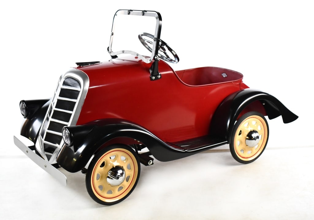 Restored Steelcraft Pierce Arrow Pedal Car (1 of 8)
