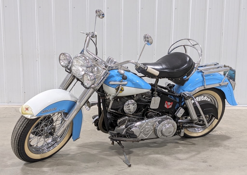 1958 Harley-Davidson Duo-Glide Motorcycle (1 of 18)