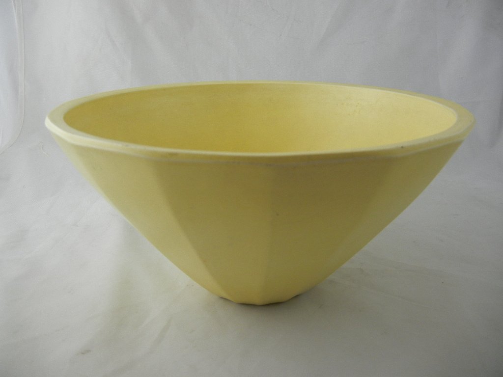 Wedgewood Keith Murray Bowl, Yellow: Wedgewood Keith Murray Bowl, Yellow