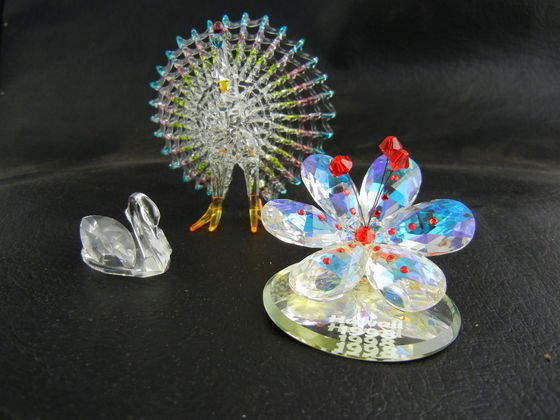 Crystal Group of Swarovski Swan, Peacock, and Flo: Crystal Group of Swarovski Swan, Peacock, and Flower