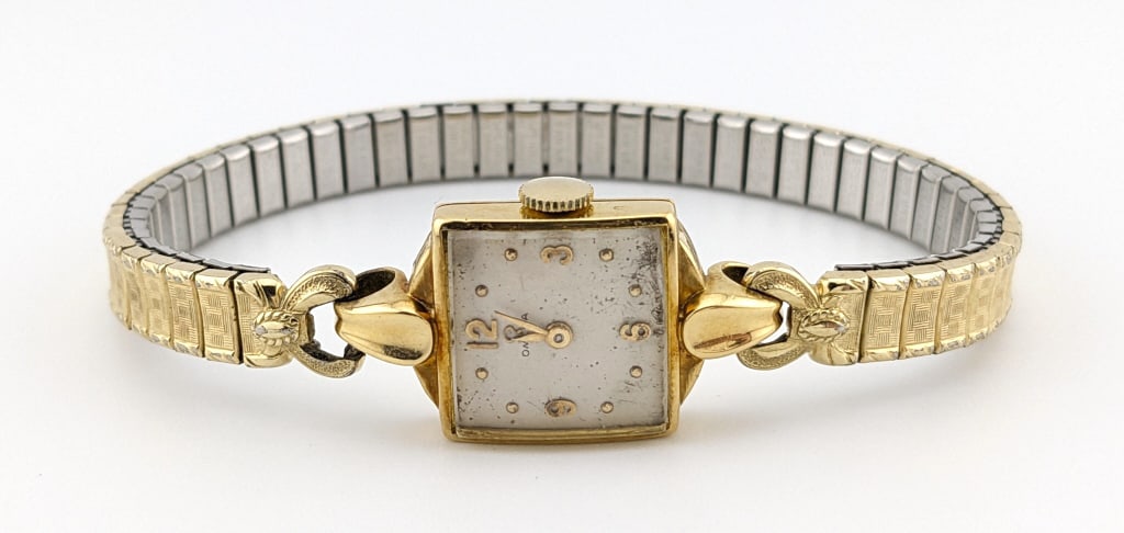 Ladies Vintage Omega 18K Yellow Gold Wristwatch (1 of 7)