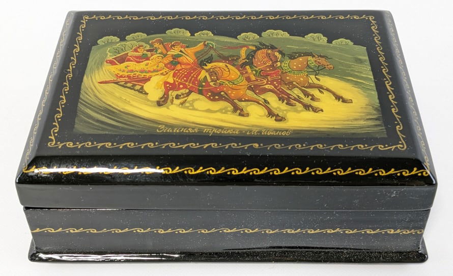 Vintage Russian Lacquer Hand Painted Box (1 of 6)