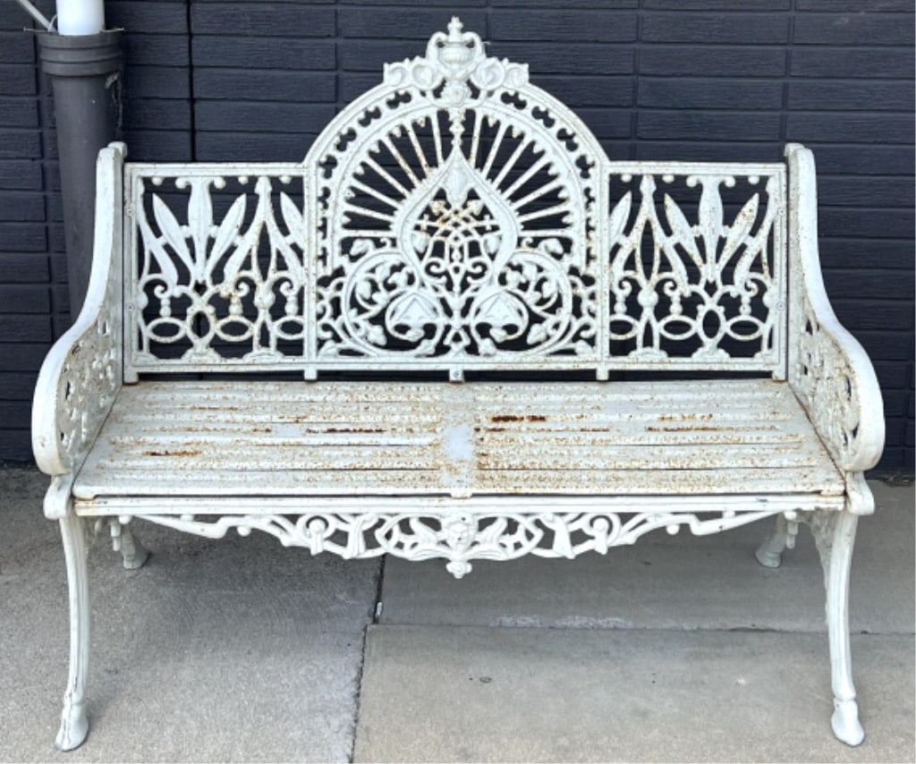 White Painted Cast Iron Garden Bench (1 of 4)