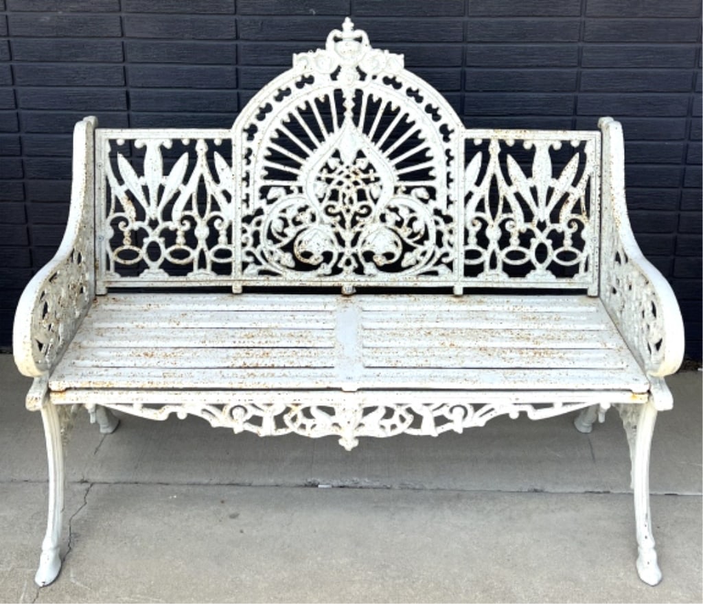 White Painted Cast Iron Garden Bench (1 of 4)