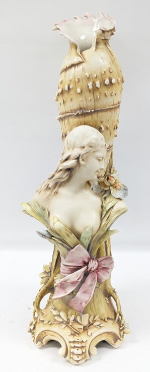 Teplitz Turn Austria RStK Porcelain Bust Vase (1 of 13)
