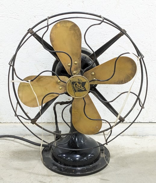 Antique Robbins & Myers Brass Blade Fan #3804 (1 of 8)