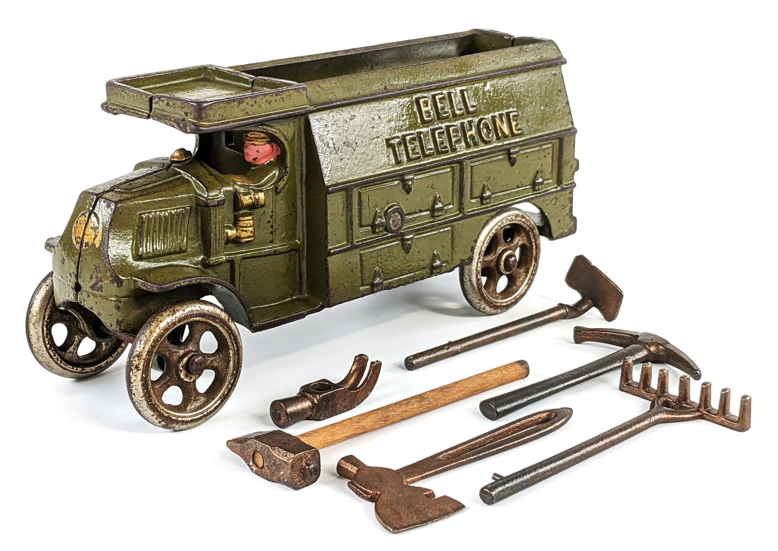 Hubley Cast Iron Bell Telephone Truck (1 of 7)
