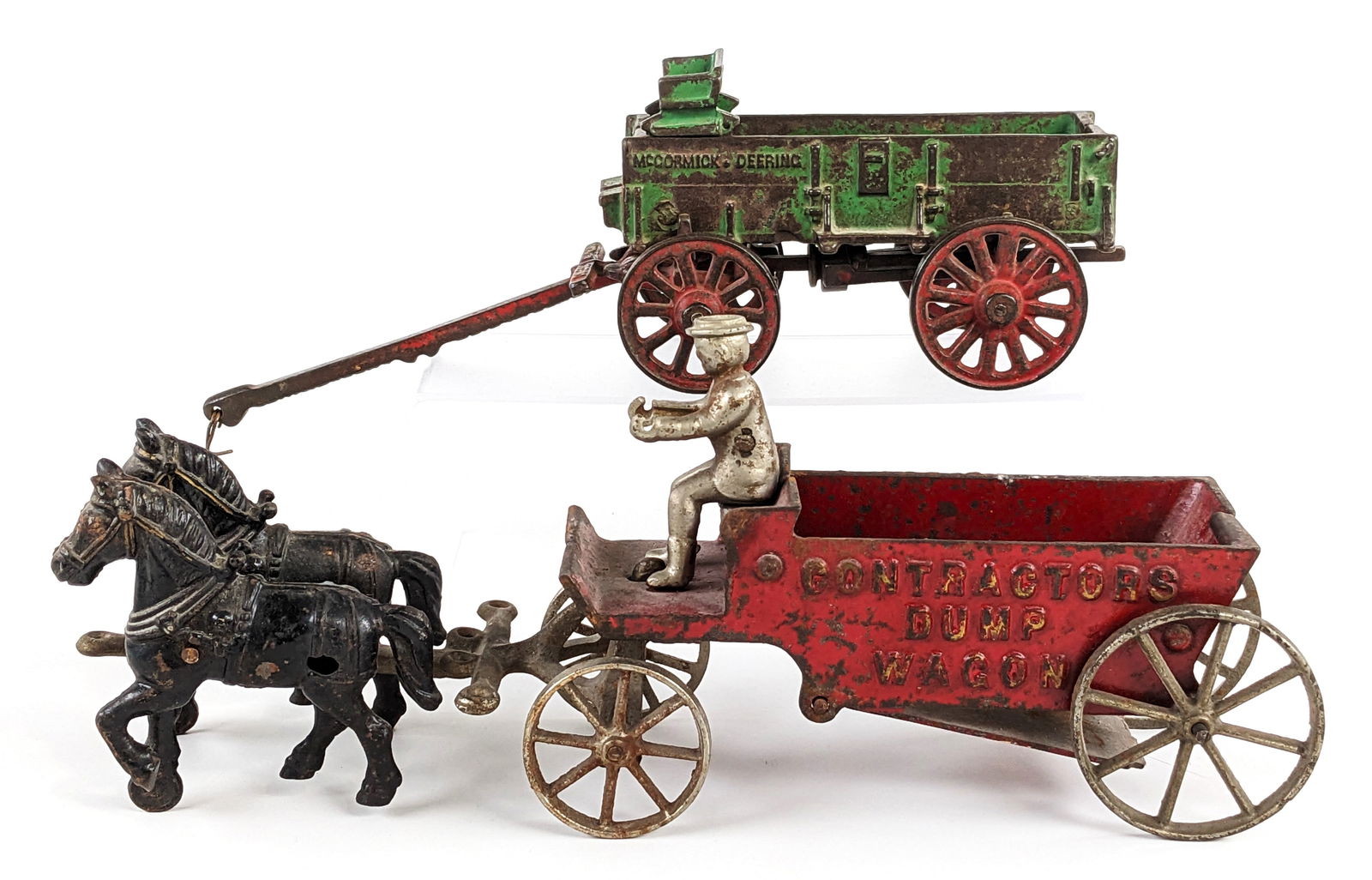 Arcade Cast Iron Horse Drawn Contractors Dump Wagon & McCormick-Deering Wagon (1 of 11)
