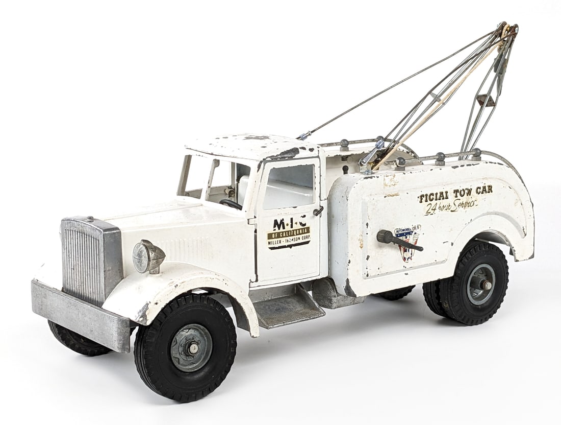 Smith Miller MIC 24 Hour Service Tow Truck (1 of 10)