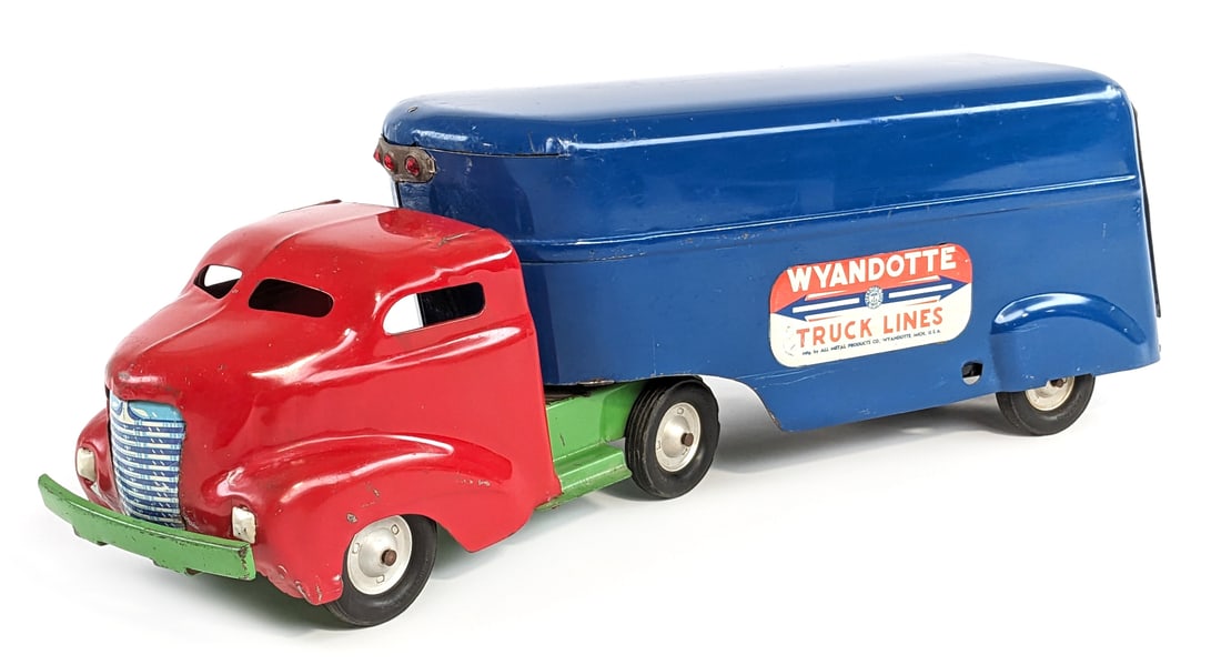 Wyandotte Circus Wagon Truck & Trailer Wyandotte Circus Wagon Truck & Trailer