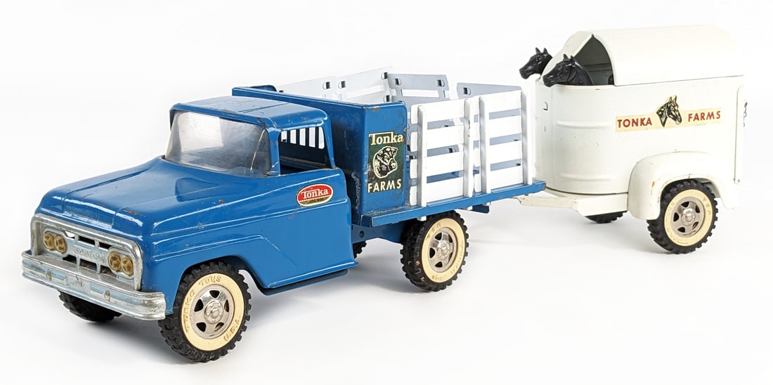 Tonka Farms Stake Bed Truck w/ Horse Trailer (1 of 12)