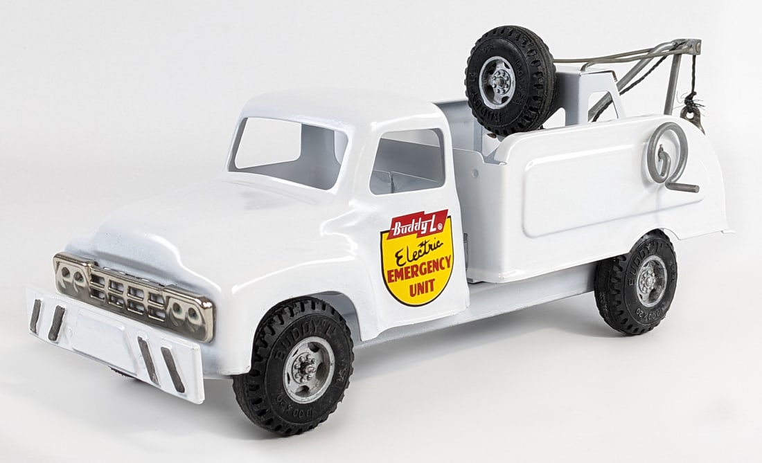 Custom Buddy L Emergency Unit Wrecker Tow Truck (1 of 9)