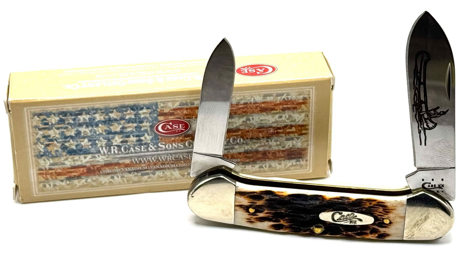 2014 Case XX Amber Jigged Bone Canoe Knife 62131 CV: 2014 Case XX Amber Jigged Bone Canoe Knife 62131 CV with box, Overall measures 3.75in long closed