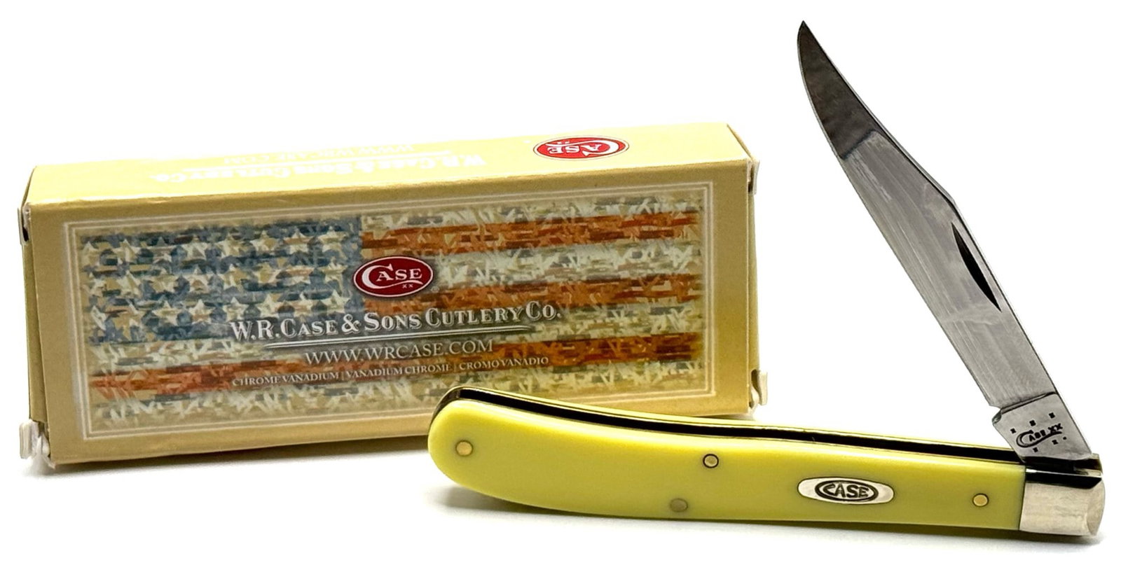 2014 Case XX Smooth Yellow Synthetic Slimline Trapper Knife 31048 CV: 2014 Case XX Smooth Yellow Synthetic Slimline Trapper Knife 31048 CV with Box.? Overall measures 4in long when closed