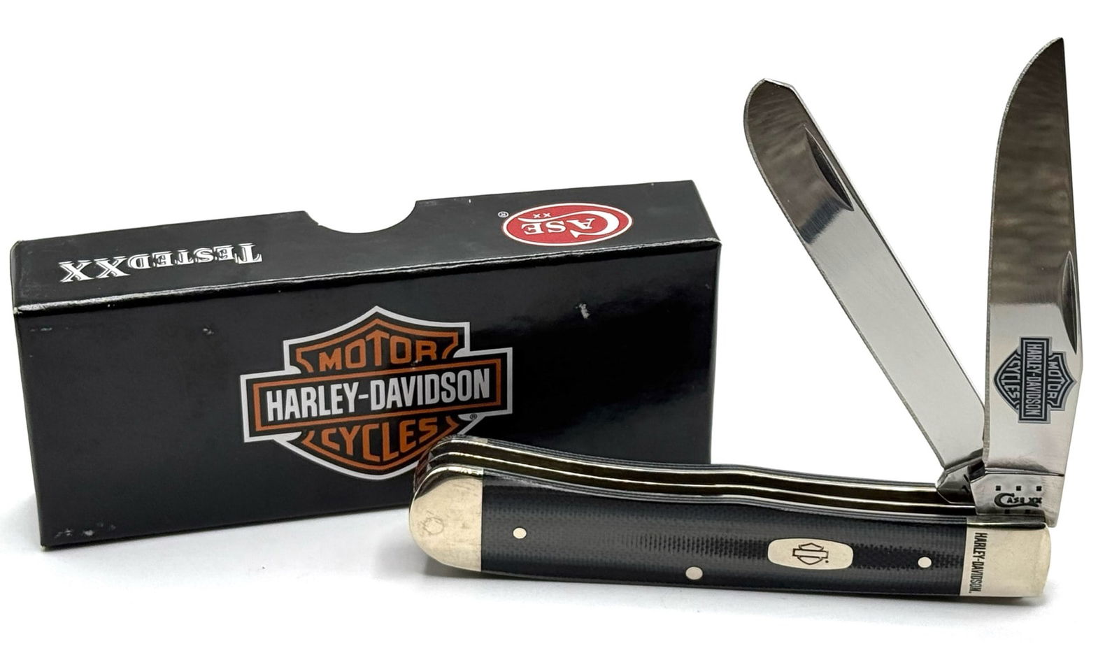 2015 Case XX Harley-Davidson Trapper Knife 10254 SS: 2015 Case XX Harley-Davidson Trapper Knife 10254 SS with Box.? Measures 4.25in long when closed.