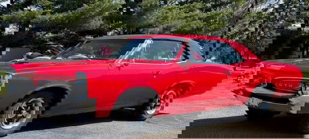 1967 Pontiac GTO Hardtop 400 H.O. V8 4-Speed