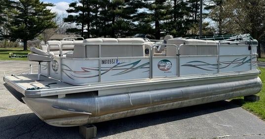 2008 Leisure Kraft, LKP Model 2226ZX, 22? Length