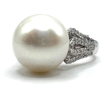 Platinum Cultured South Sea Pearl and 0.66ctw Diamond Ring