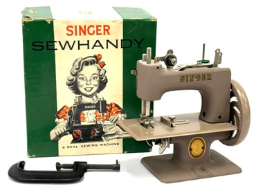1920s Singer Sewhandy Child's Hand Crank?Sewing Machine Model 20 In Original Box