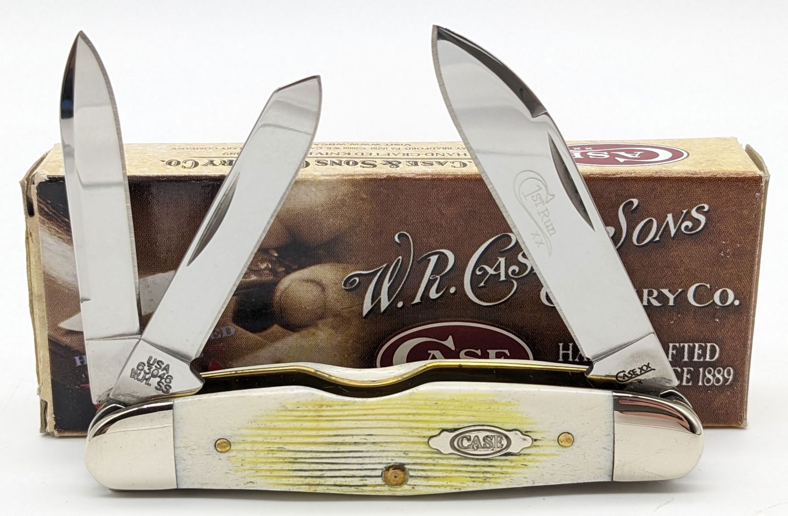 2009 Case XX 1st Run Sawcut Burnt Bone Humback Whittler 63046 w/ Box: Knife is in like new condition. Overall measures 3-5/8in when closed.