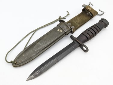 W.R. Case & Sons M4 M1 Carbine Bayonet w/ Scabbard