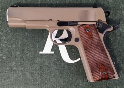 Remington 1911 R1 Commander .45 ACP Semi Auto Pistol w/ Box