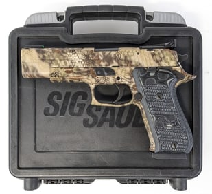 Sig Sauer P220 Elite 10mm Semi Auto Pistol w/ Case