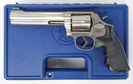 Smith & Wesson Model 686-6 .357 Mag Revolver w/ Case