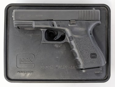 Glock Model 32 .357 SIG Semi Auto Pistol w/ Case