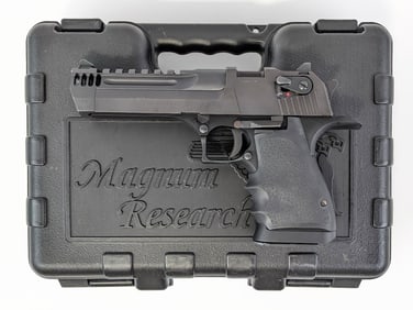Magnum Research Desert Eagle L5 .44 Mag Semi Auto Pistol w/ Case