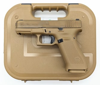 Glock Model 19X 9mm Semi Auto Pistol w/ Case