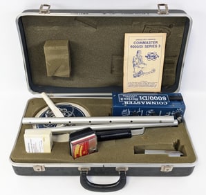 White's Coinmaster 6000/Di Series 3 Metal Detector w/ Case