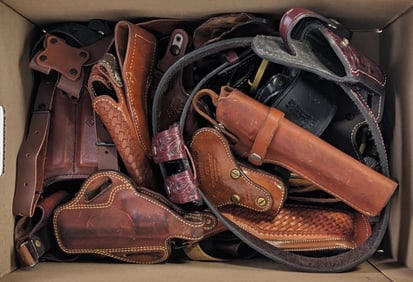Various Style Leather Pistol & Revolver Holsters