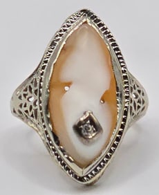 Antique 14K White Gold Filigree Cameo Ring