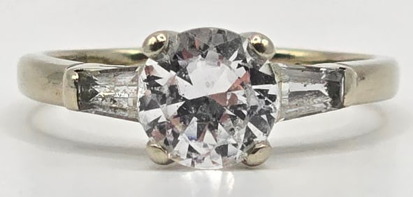 Ladies 10K White Gold Rhinestone Solitaire Ring