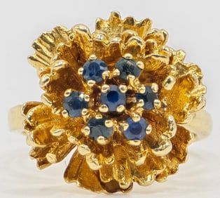 Vintage 14K Yellow Gold Blue Sapphire Flower Ring