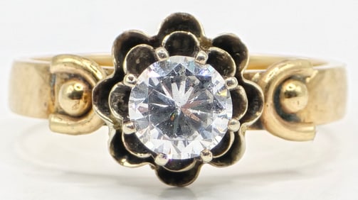 Vintage Ladies 14K Yellow Gold White Sapphire Solitaire Ring