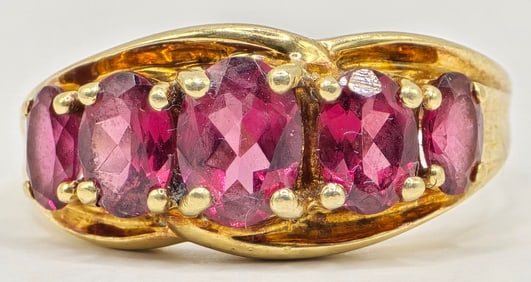Vintage Ladies 10K Yellow Gold Pink Tourmaline Cocktail Ring