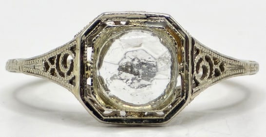Antique Art Deco 18K White Gold Filigree Ring